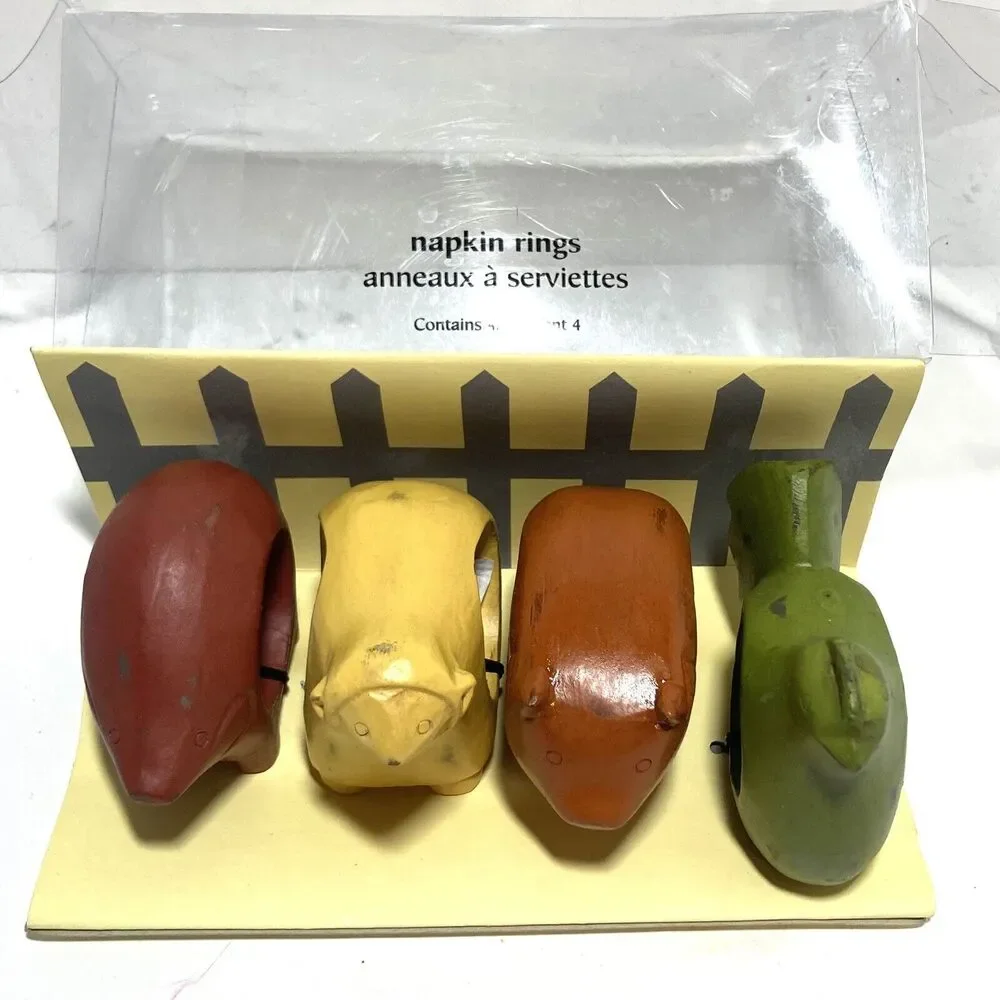 Pier 1 Imports Farm Animals Country Kitchen Wood Napkin Ring Holder Set of 4 NEW